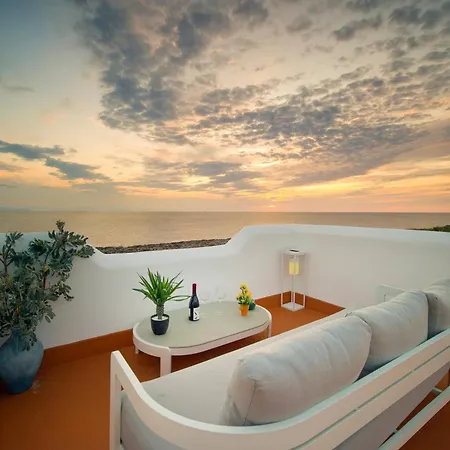 Villa Peix - Relax Y Atardeceres Unicos Junto Al Mar Cala'N Bosch (Menorca)